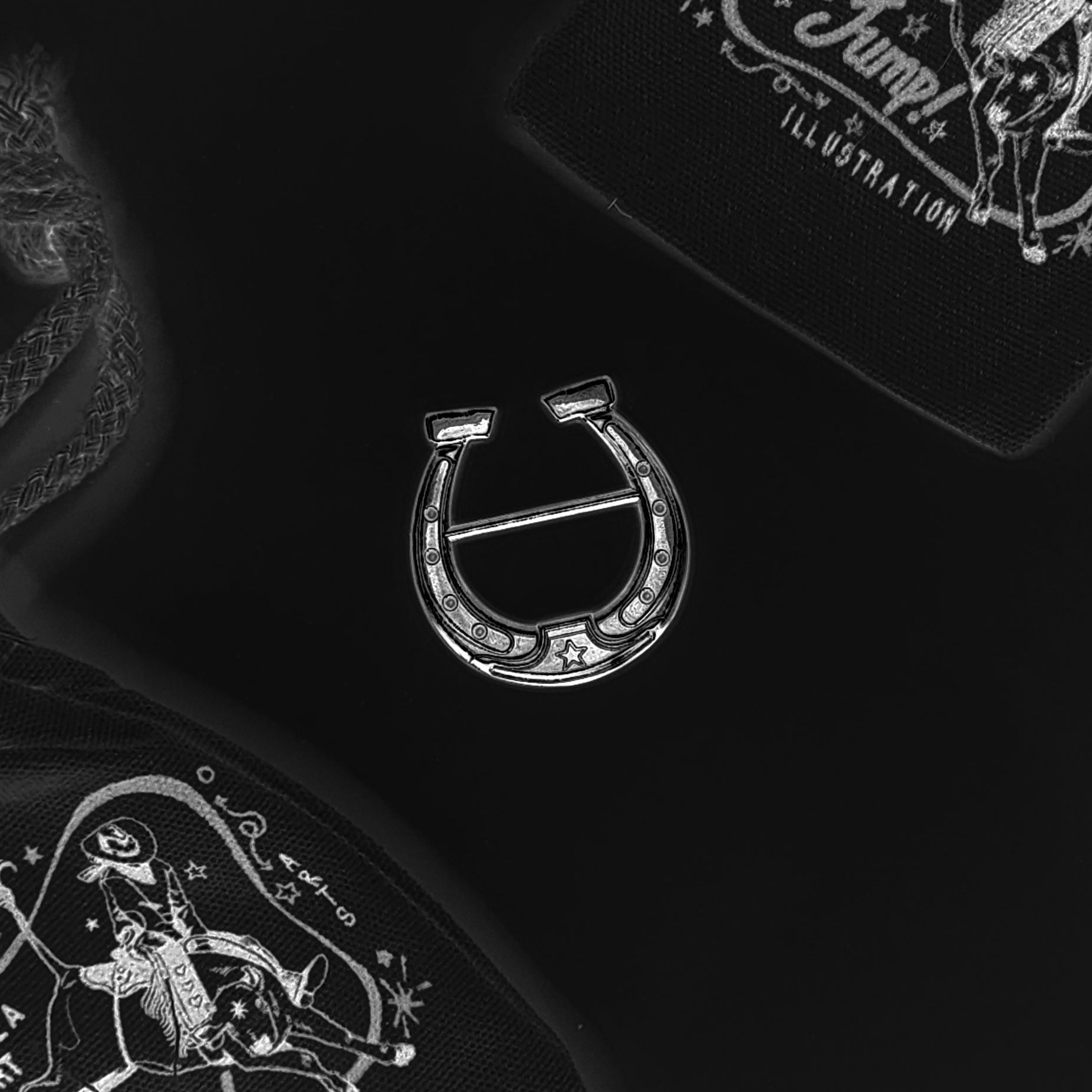 Metal Horseshoe Tie Charm